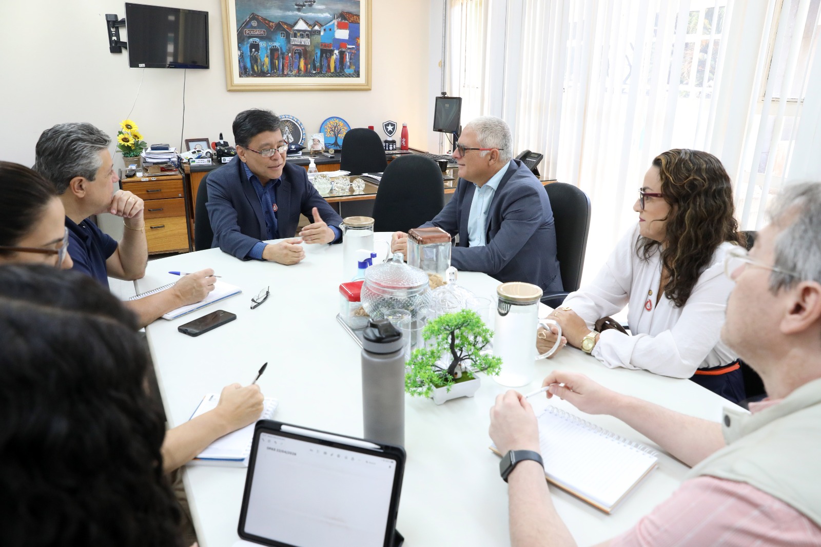 Hemocentro de Brasília avança em cooperação internacional para fortalecer hemovigilância e uso racional do sangue