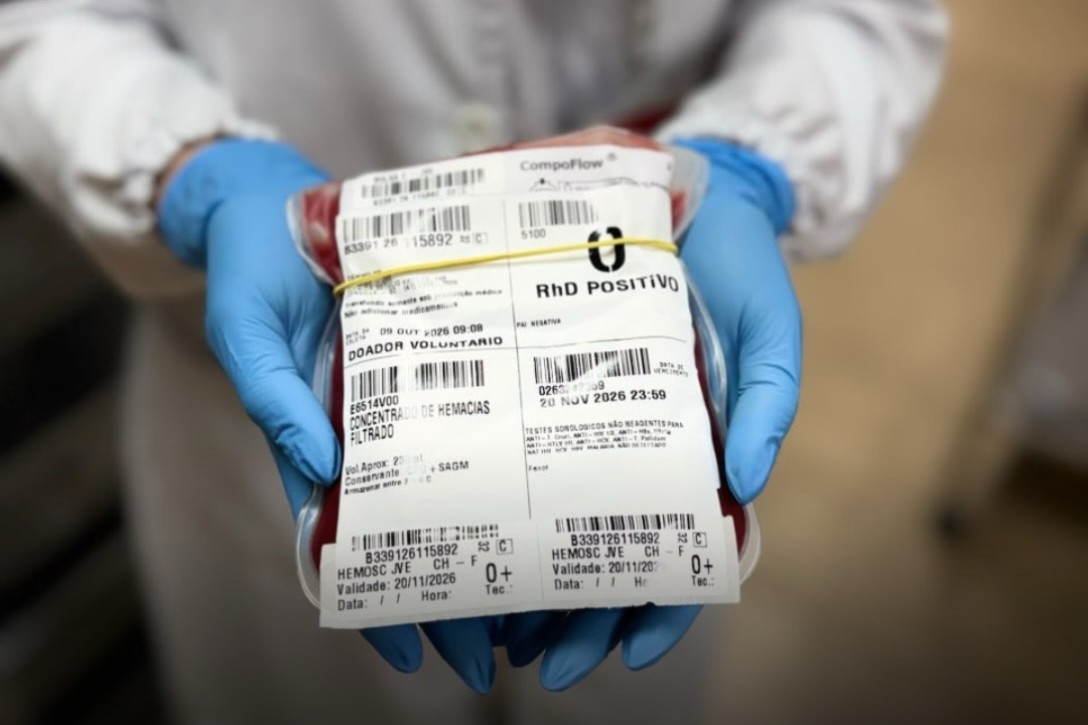 Transporte inédito: Hemosc envia bolsa de sangue raro para Minas Gerais